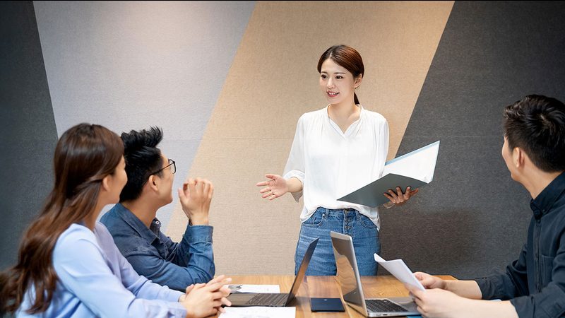 网络运维主要负责企业内部网络环境的搭建、维护和管理。网络运维的主要任务包括：